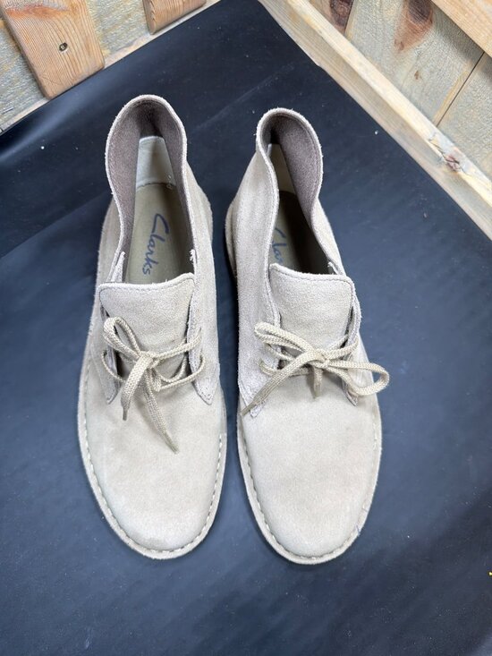 Clarks Mens 10 M Sand Taupe Suede Chukka Desert Boots Lace Up Shoes 26082285 main image 9